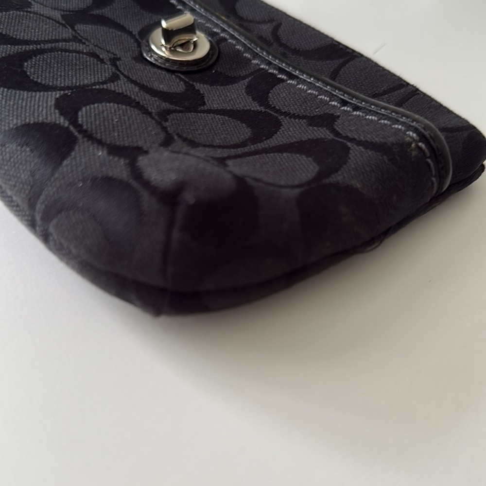 Coach Wristlet - Picture 4 of 5